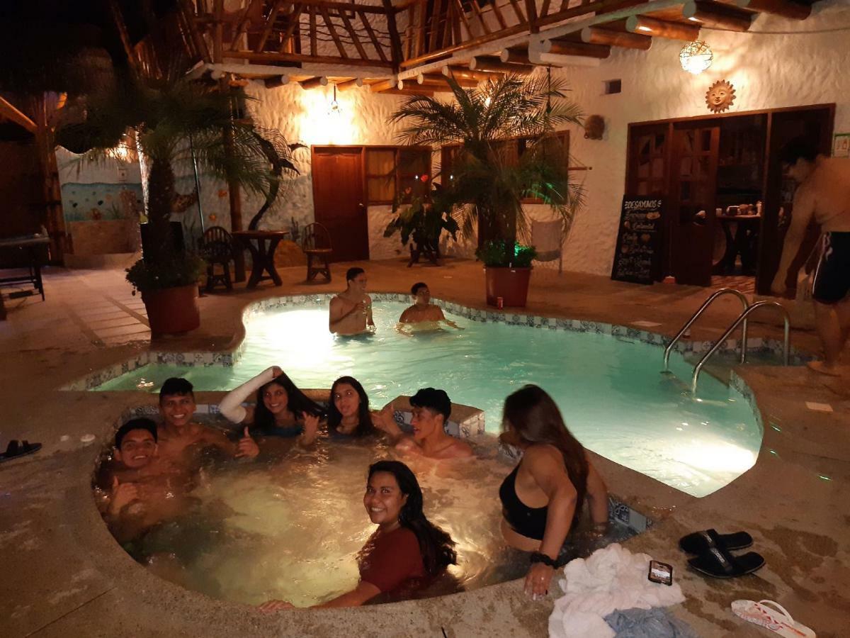 Weekendhostal Montañita Екстериор снимка