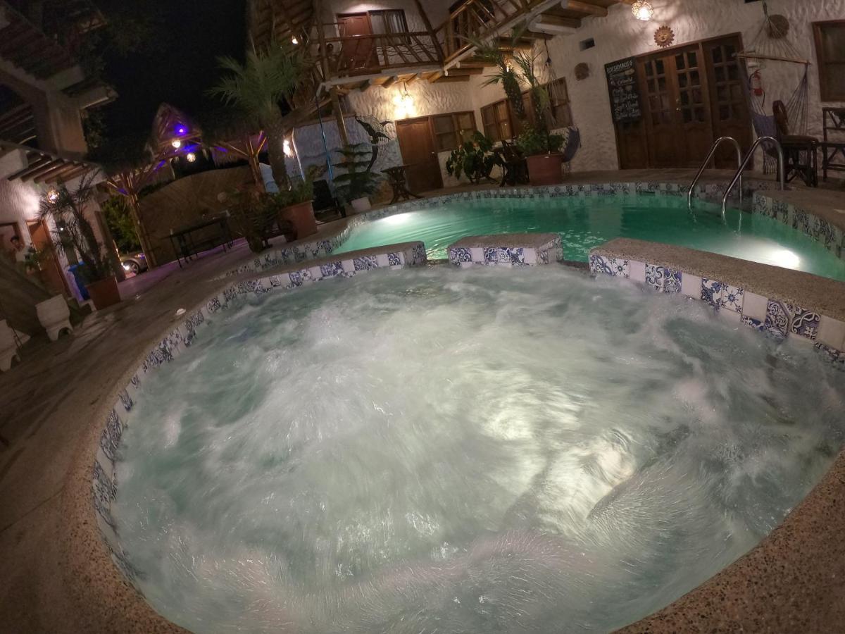 Weekendhostal Montañita Екстериор снимка